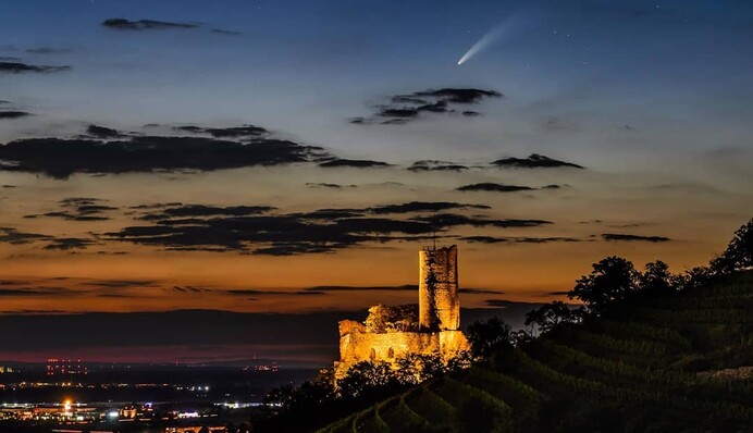 Как выглядит комета Neowise в разных уголках планеты - от этих кадров просто не оторваться