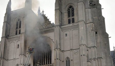 Задержан подозреваемый в поджоге собора Петра и Павла