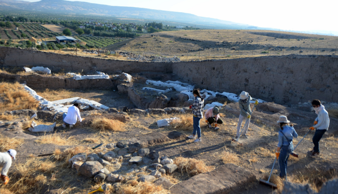 Археологи розкопали древнє загублене місто - вже знайдено розкішний палац