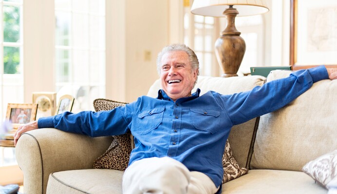 Помер легендарний ведучий шоу 