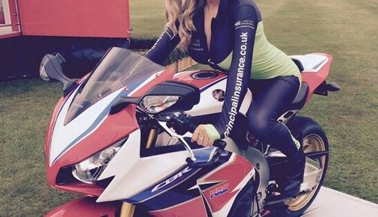 Хлоє Аткінсон з 