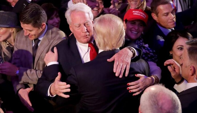 Роберт Трамп умер в больнице  - президент США потерял младшего брата