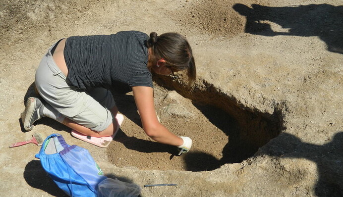 Археологи знайшли в Криму кам'яний ящик зі спаленою дитиною - таємниця поховання вражає