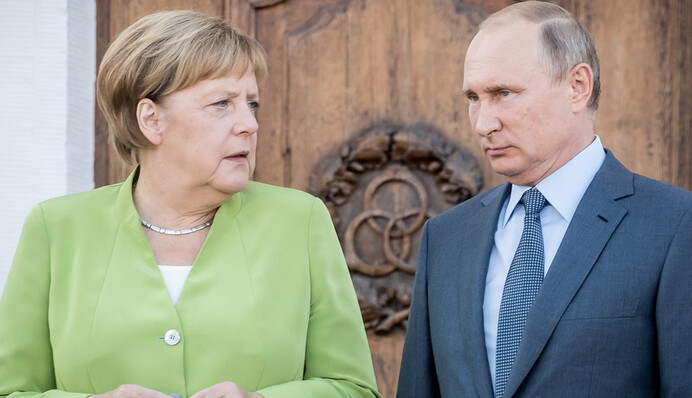 Меркель послала жесткий 