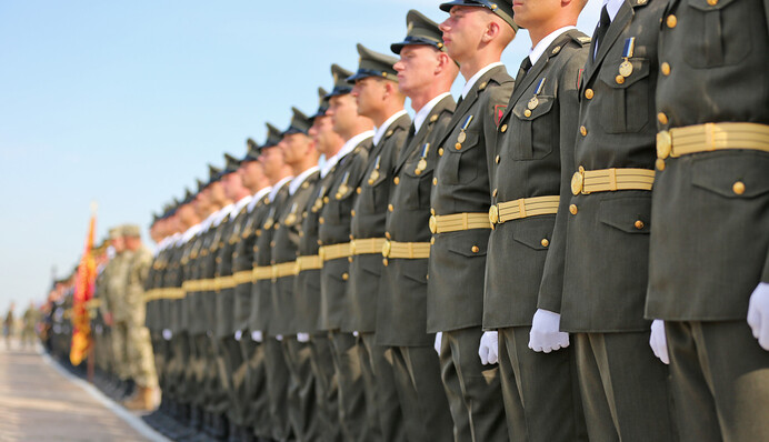 Меч Сагайдачного и крылатые парашюты: в ВСУ появятся новые эмблемы