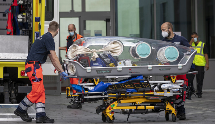 В организме Навального обнаружили яд, схожий с "Новичком"