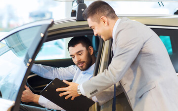 Нові автомобілі можна буде зареєструвати просто в автосалоні: деталі законопроекту