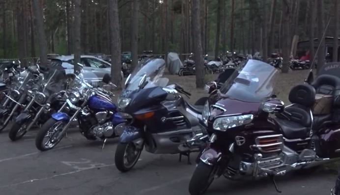 Сотні байкерів приїхали на 