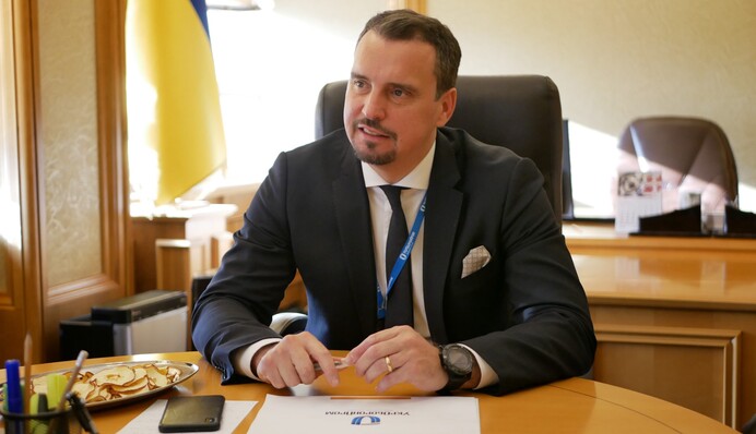 Посли G7 виступили з важливою заявою через можливу відставку Абромавічуса