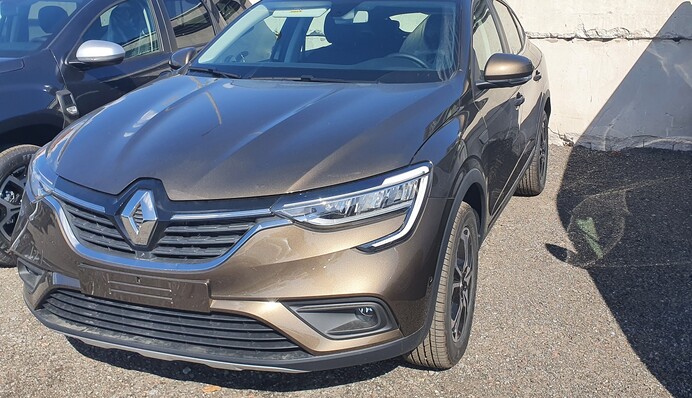 В Киеве засветился Renault Arkana - возможно, один из первых украинской сборки