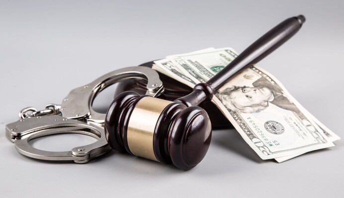 За помощника Юрченко внесли залог - он уже вышел из СИЗО: подробности