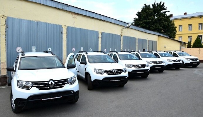 Українські прикордонники отримали партію сучасних кросоверів: фото