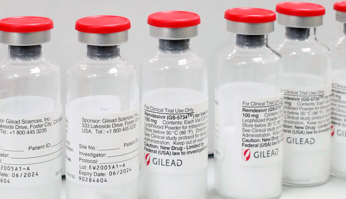 З'явилися дані про небезпечний побічний ефект препарату, яким лікують Трампа від Covid-19