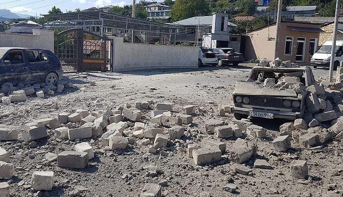 У Карабасі йдуть запеклі бої: відео ударів по Степанакерту