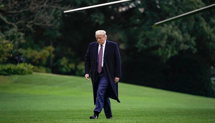 Трампа запідозрили у брехні про результати тесту на коронавірус