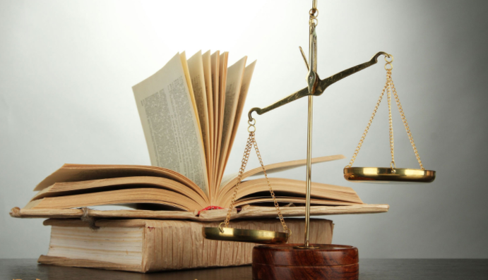 З днем юриста: прикольні листівки, привітання і смс