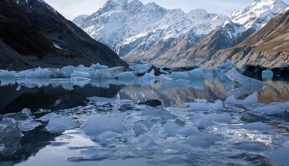 Розтанулі альпійські льодовики оголили вражаючі знахідки - деяким 9 тис. років: фото