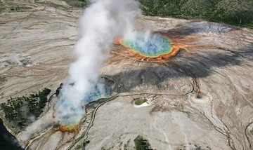 Извержения супервулкана Йеллоустоун не избежать: ученые рассказали, когда оно может произойти