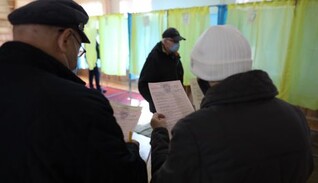 Екзит-поли в Полтаві, Херсоні, Тернополі, Хмельницькому: хто перемагає на виборах