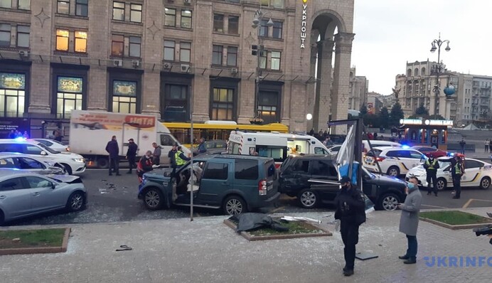 Смертельная авария на Майдане парализовала весь центр Киева: видео