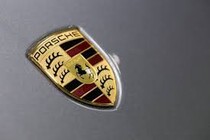 У Києві помітили розкішний спорткар за 11 млн, що розганяється понад 300 км на годину: фото