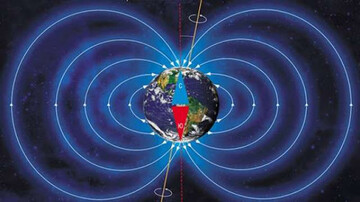 Вчені розгадали таємницю зміни магнітних полюсів Землі