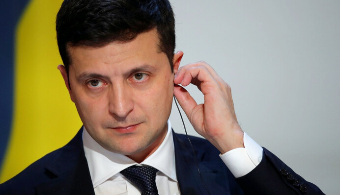 Загрожує кривавий хаос: Зеленський різко звернувся до "слуг народу" через КСУ