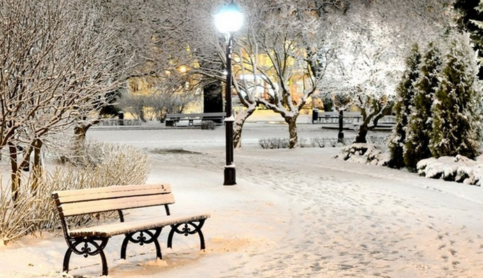 Синоптик предупредил о температурных качелях до Нового года: даты потеплений и морозов