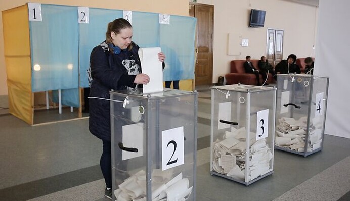 Не все так однозначно: політолог пояснив результати виборів на Донбасі