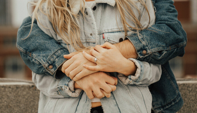 День объятий 2020: история праздника и 5 интересных фактов