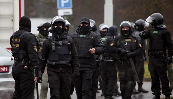 Они были похожи на машины: белоруска рассказала, как ее насиловали ОМОНовцы Лукашенко