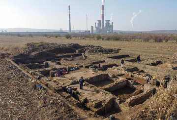 Археологи знайшли штаб-квартиру легіону Юлія Цезаря з храмом, фонтаном і "скарбами": фото