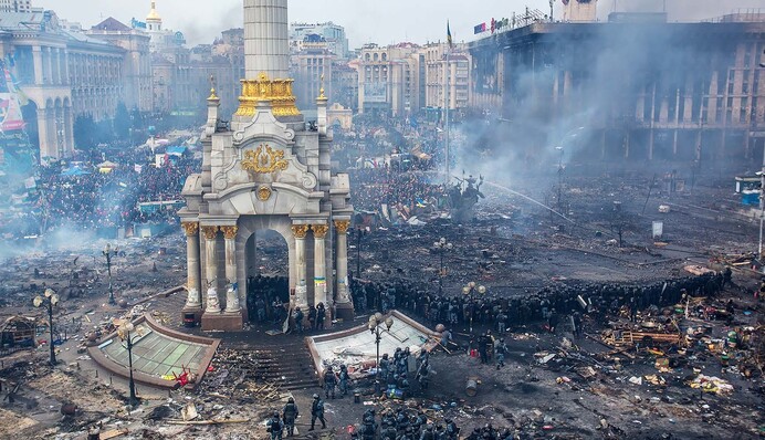 Коррупция проникла во все органы: политолог указал, почему близок третий Майдан