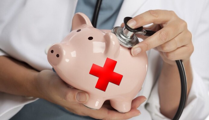 У Раді зробили сумне заяву про підвищення зарплат лікарям