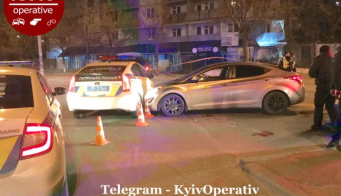 Голлівудська погоня: у Києві водій влаштував перестрілку з поліцією