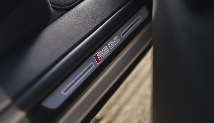 В Одесі засвітився ефектний кросовер Audi - коштує понад 4 млн: фото