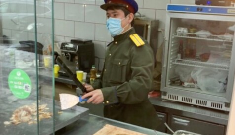 Не хватает соуса 