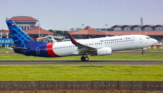 В Індонезії пасажирський Boeing зник з радарів і 