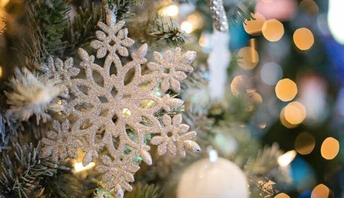 Старый Новый год 2021: красивые открытки и поздравления в стихах и прозе