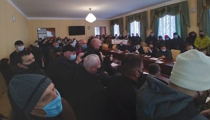 Взяли штурмом: в Житомире тарифные протесты переросли в захват облсовета