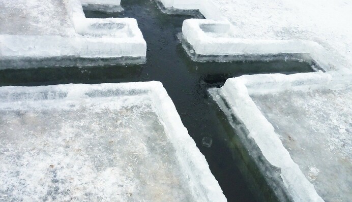 Крещение-2021 в условиях коронавируса: как  прошли праздничные купания в Киеве