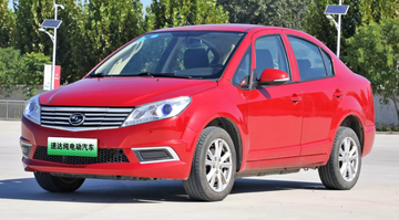 Китайський седан повністю провалив краш-тест - в ньому немає навіть подушок безпеки: відео