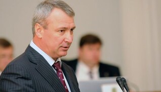 Кидався на "копів" і погрожував: Кабмін прийняв жорстке рішення щодо топ-чиновника