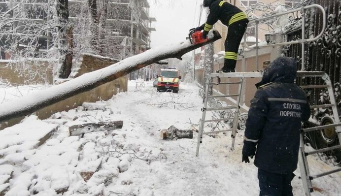 Сніговий апокаліпсис: як Одеса справляється з потужними снігопадами