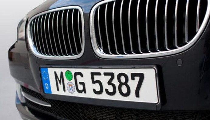 В Україні готують зміни щодо розмитнення авто: кого це торкнеться і скільки буде коштувати