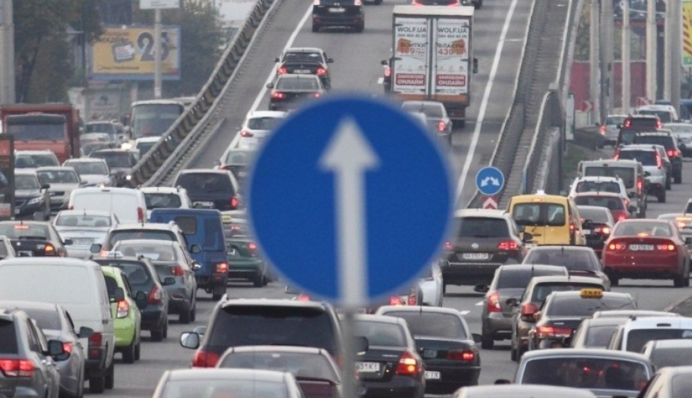 Киев замер в огромных пробках 4 февраля: где не проехать, карта