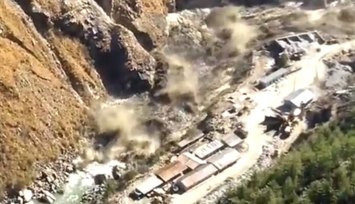 Схождение ледника в Индии: количество жертв возросло