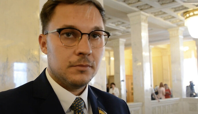 Нардеп прийшов в Раду з годинником за 46 тис. грн: ексклюзивне фото