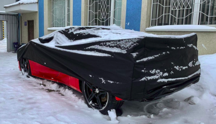 В Україні помітили перший в країні новітній суперкар Chevrolet: фото