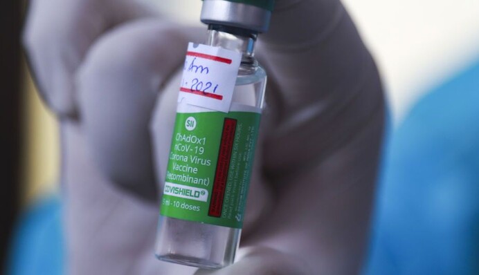 С вакциной CoviShield для Украины возникли проблемы: всплыли скандальные подробности